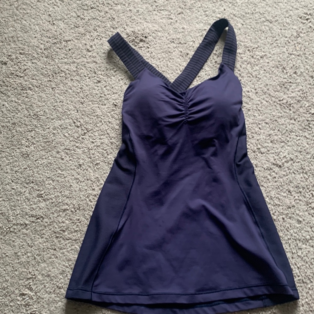 Lululemon tank top with padding size 6
